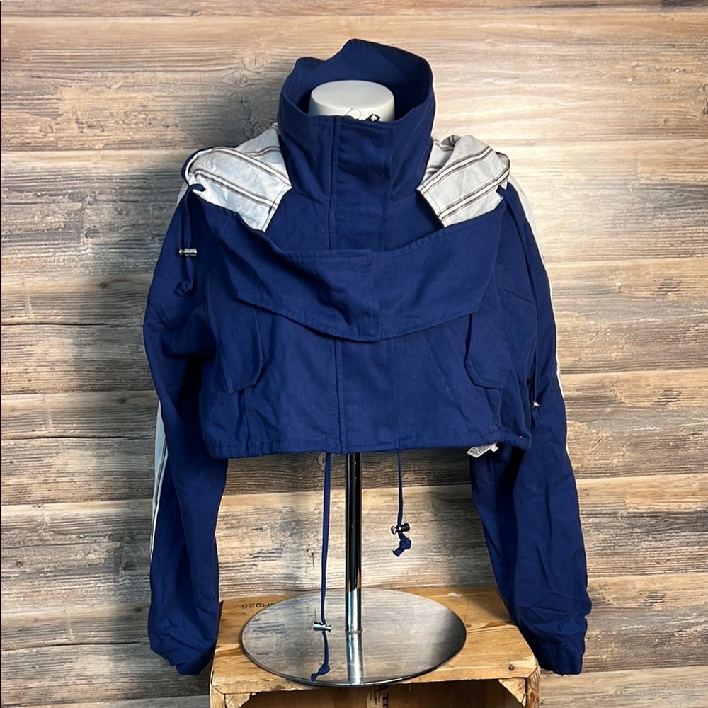 Forever 21 Cropped Lightweight Hooded Jacket in Blue NWT